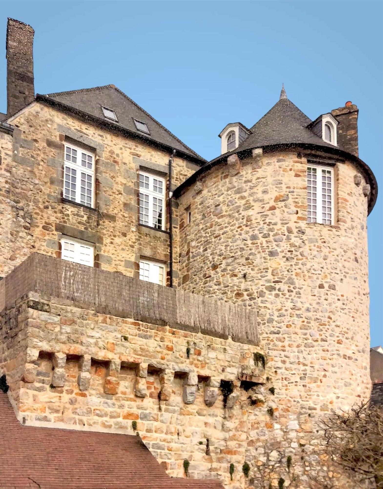 La Maison Sur Les Remparts Domfront  Ngoại thất bức ảnh
